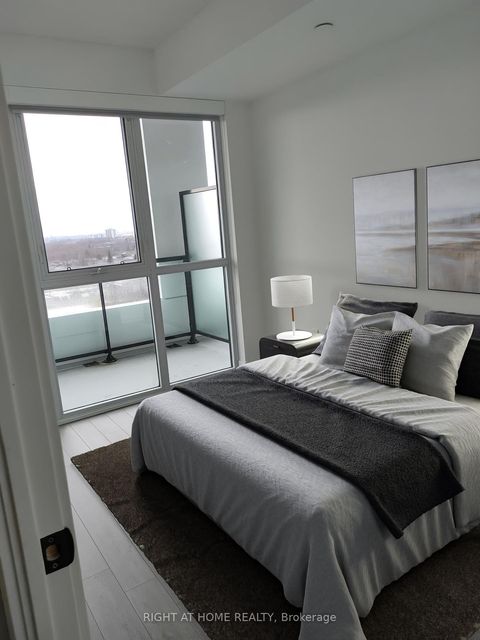 Photo 4 at 625 - 50 George Butchart Drive, CFB, Toronto