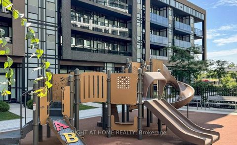 Photo 8 at 625 - 50 George Butchart Drive, CFB, Toronto