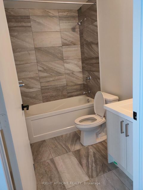 Photo 10 at 625 - 50 George Butchart Drive, CFB, Toronto