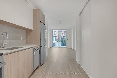 Photo 1 at 127 - 11 Maryport Avenue, CFB, Toronto