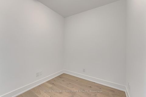 Photo 9 at 127 - 11 Maryport Avenue, CFB, Toronto