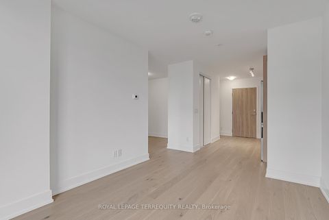 Photo 25 at 127 - 11 Maryport Avenue, CFB, Toronto