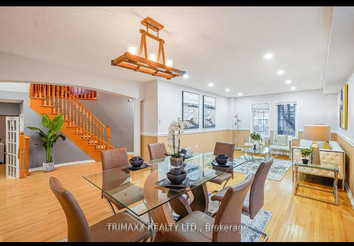 Photo 8 at 3 Turret Crescent, Fletcher's Meadow, Brampton