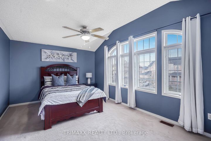 Photo 21 at 3 Turret Crescent, Fletcher's Meadow, Brampton