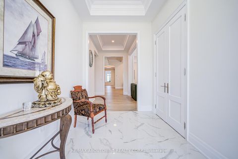 Photo 7 at 2359 Saw Whet Boulevard, GA Glen Abbey, Oakville