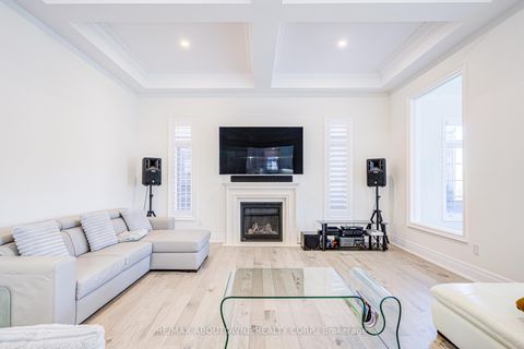 Photo 17 at 2359 Saw Whet Boulevard, GA Glen Abbey, Oakville
