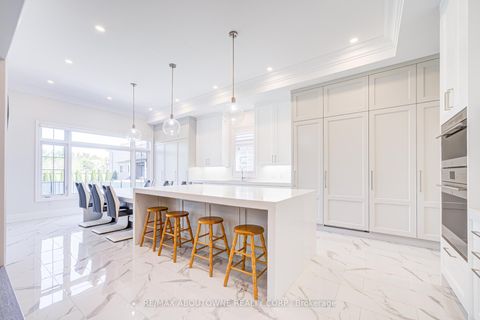 Photo 19 at 2359 Saw Whet Boulevard, GA Glen Abbey, Oakville