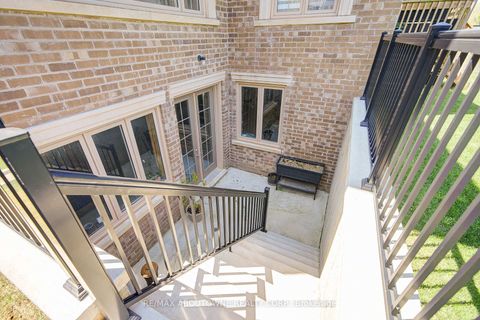 Photo 41 at 2359 Saw Whet Boulevard, GA Glen Abbey, Oakville