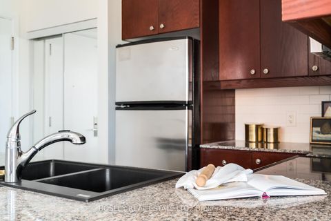 Photo 17 at 1709 - 1 Scott Street, Waterfront Communities C8, Toronto