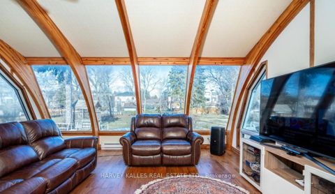 Photo 12 at 140 Wedgewood Drive, Newtonbrook East, Toronto