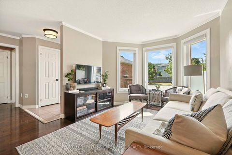 Photo 4 at 12 Dunnett Drive, Ardagh, Barrie