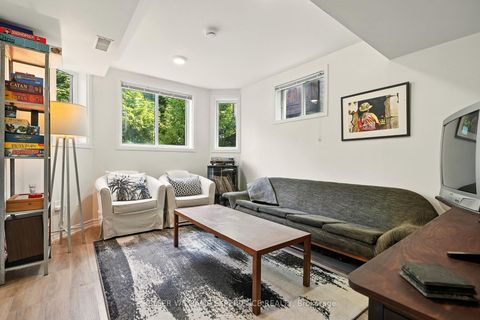 Photo 25 at 12 Dunnett Drive, Ardagh, Barrie