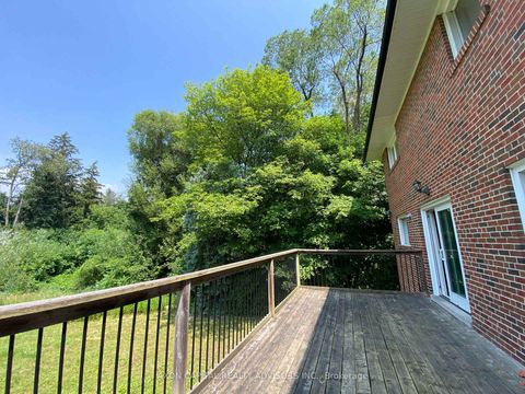 Photo 9 at 108 Old Colony Road, Windfields, Toronto