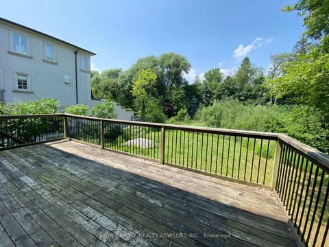 Photo 11 at 108 Old Colony Road, Windfields, Toronto
