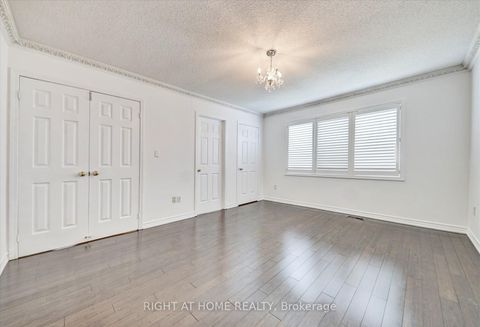Photo 14 at 8 Santa Maria Trail, Vellore Village, Vaughan