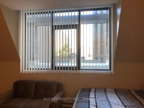 Photo 11 at 407 - 73 Richmond Street W, Bay Street Corridor, Toronto
