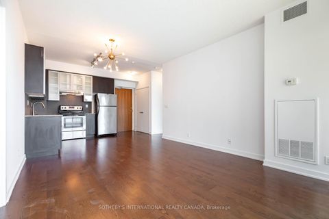Photo 2 at 609 - 33 Lombard Street, Yonge Corridor, Toronto