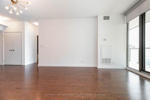 Photo 6 at 609 - 33 Lombard Street, Yonge Corridor, Toronto