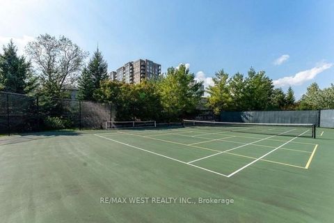 Photo 19 at 512 - 330 Red Maple Road W, Langstaff, Richmond Hill