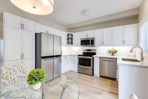 Photo 7 at 30 Earl Stewart Drive, Bayview Wellington, Aurora