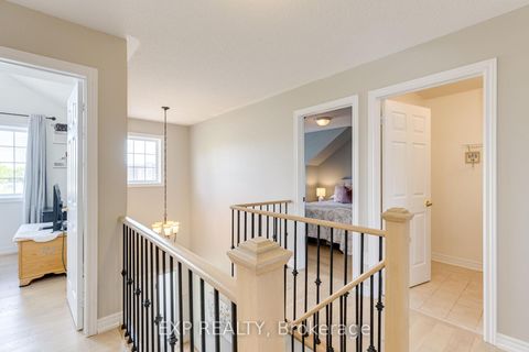 Photo 14 at 30 Earl Stewart Drive, Bayview Wellington, Aurora