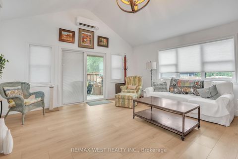 Photo 4 at 26 Granville Street, Allandale, Barrie