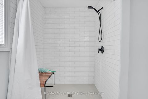 Photo 6 at 26 Granville Street, Allandale, Barrie