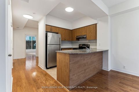 Photo 12 at 103 - 207 Wellesley Street E, South St. James Town, Toronto