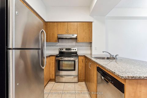 Photo 13 at 103 - 207 Wellesley Street E, South St. James Town, Toronto