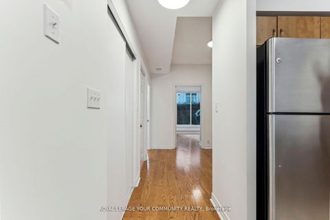 Photo 16 at 103 - 207 Wellesley Street E, South St. James Town, Toronto