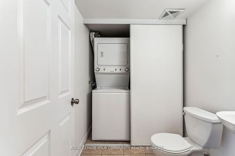 Photo 33 at 103 - 207 Wellesley Street E, South St. James Town, Toronto