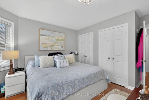 Photo 16 at 3 Player Drive, East Bayfield, Barrie