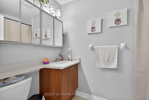 Photo 20 at 3 Player Drive, East Bayfield, Barrie