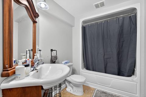 Photo 29 at 3 Player Drive, East Bayfield, Barrie
