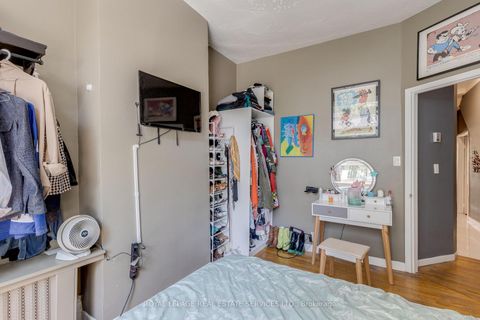 Photo 14 at 10 Follis Avenue, Annex, Toronto
