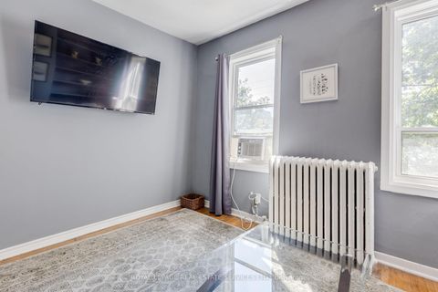 Photo 18 at 10 Follis Avenue, Annex, Toronto