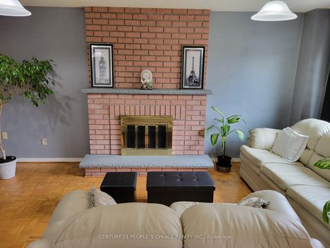 Photo 8 at 164 Cinrickbar Drive, Clairville, Toronto