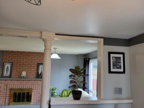 Photo 12 at 164 Cinrickbar Drive, Clairville, Toronto