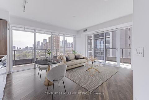 Photo 10 at 708 - 159 Wellesley Street E, South St. James Town, Toronto