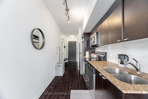 Photo 9 at 2413 - 105 The Queensway Avenue, Swansea, Toronto