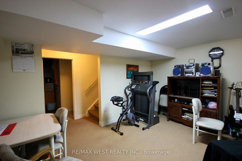 Photo 29 at 1 Platinum Drive, Amesbury, Toronto