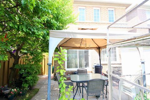 Photo 32 at 1 Platinum Drive, Amesbury, Toronto
