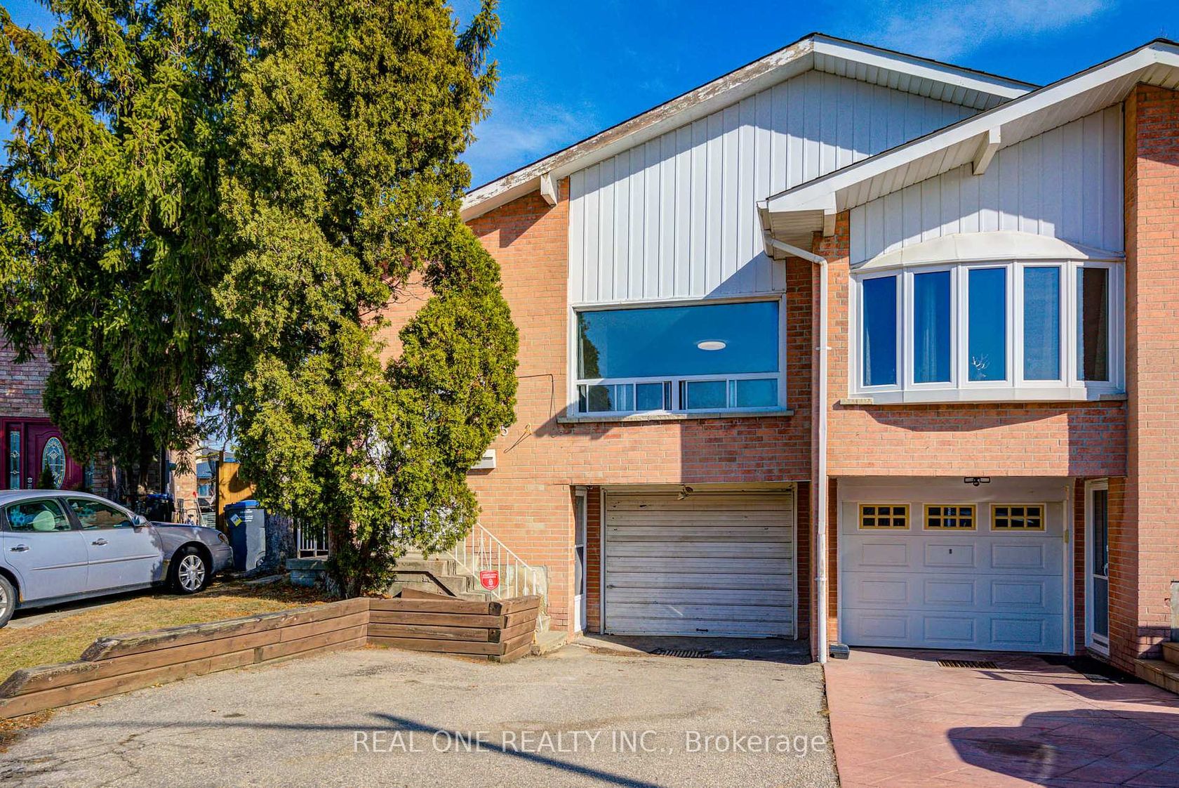 2525 Trident Avenue, Cooksville, Mississauga 