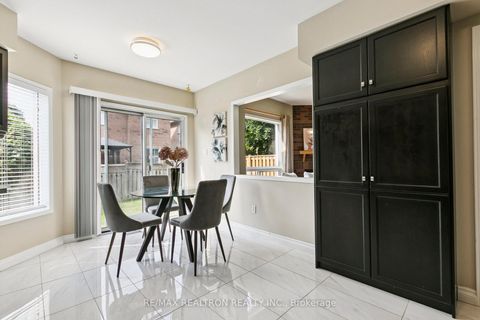 Photo 16 at 240 Austinpaul Drive, Summerhill Estates, Newmarket