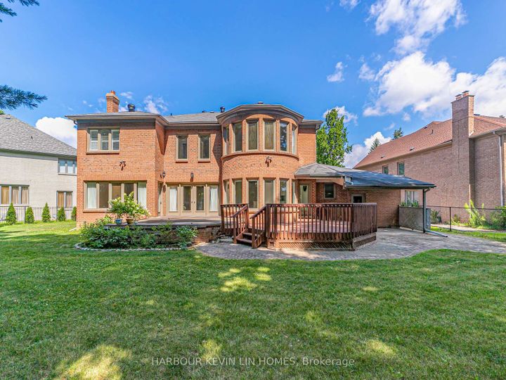 Photo 1 at 10 Edmund Crescent, Bayview Hill, Richmond Hill