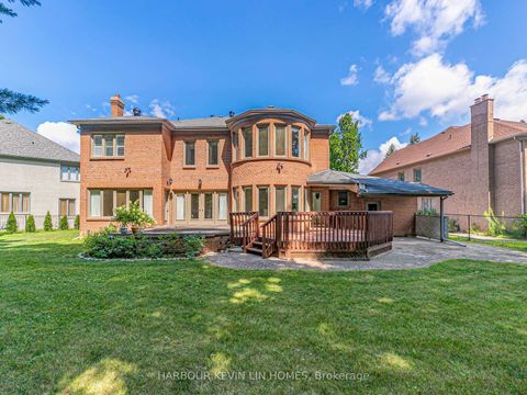Photo 1 at 10 Edmund Crescent, Bayview Hill, Richmond Hill