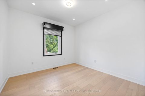 Photo 27 at 19 Ivy Avenue, South Riverdale, Toronto