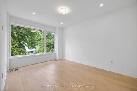 Photo 32 at 19 Ivy Avenue, South Riverdale, Toronto