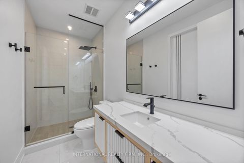 Photo 38 at 19 Ivy Avenue, South Riverdale, Toronto