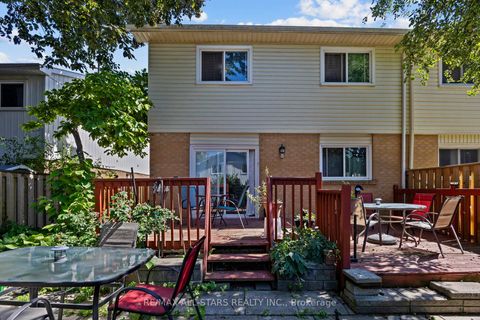 Photo 20 at 54 Kennaley Crescent E, Agincourt North, Toronto